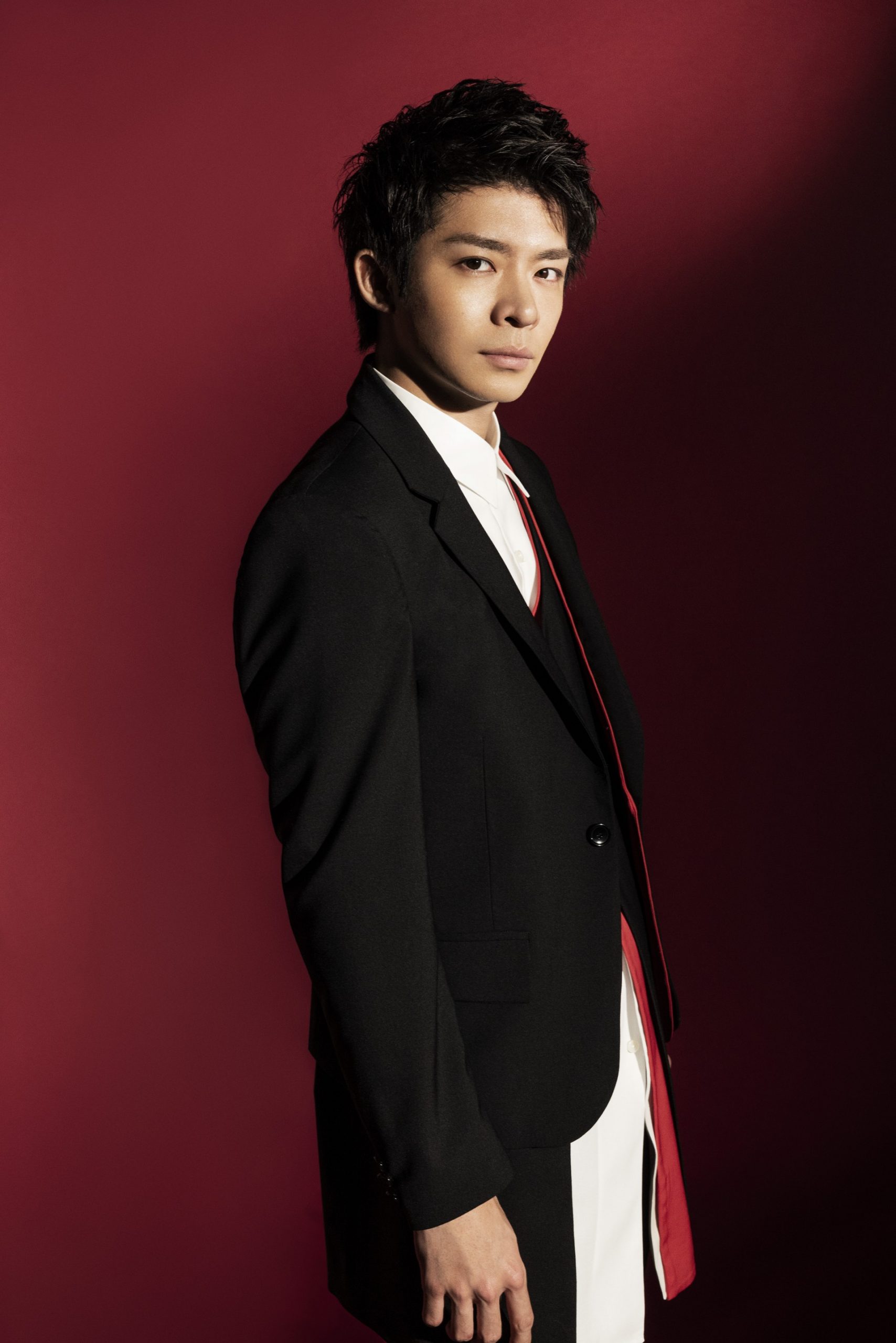 岸優太 King&Prince キンプリ 公式写真 ① Jロゴ ソロ 混合 岸優太