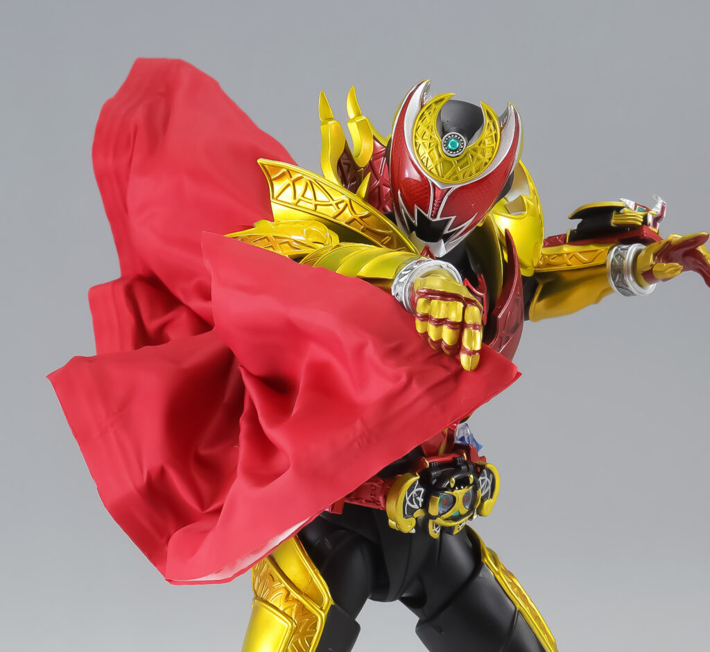 S.H.Figuarts（真骨彫製法） 仮面ライダーキバ エンペラーフォーム
