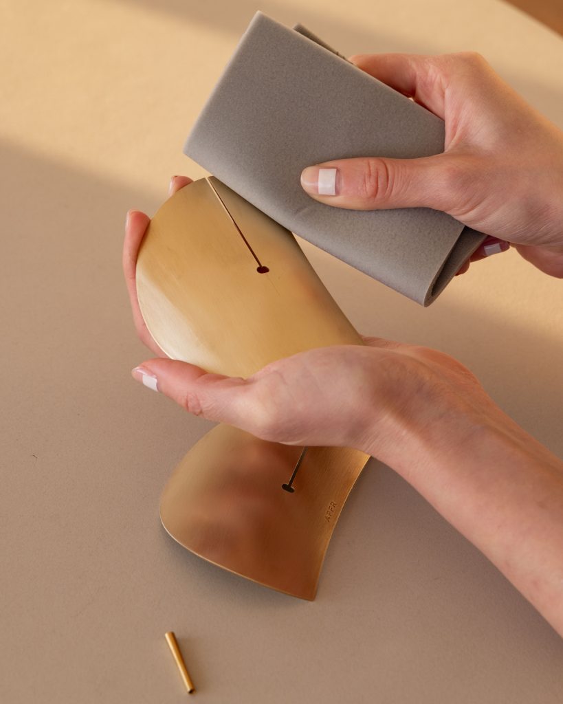 HOW TO USE / Brass Incense Holder – APFR｜アポテーケ フレグランス