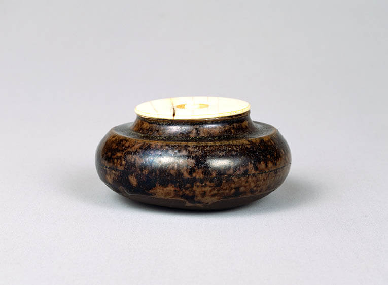 特別展 鏨の華 ―光村コレクションの刀装具― | 根津美術館 | 美術館