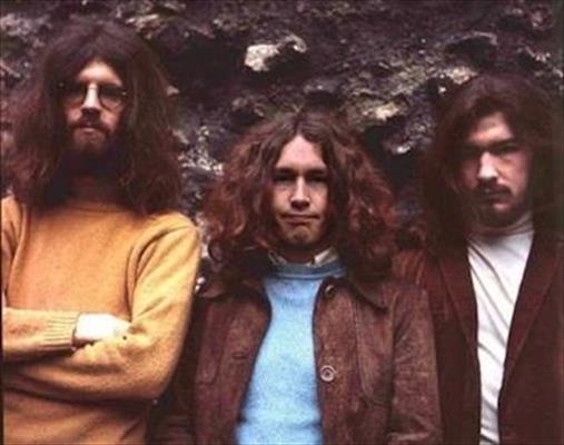 Artistcamp - The Civil Surface (Egg)