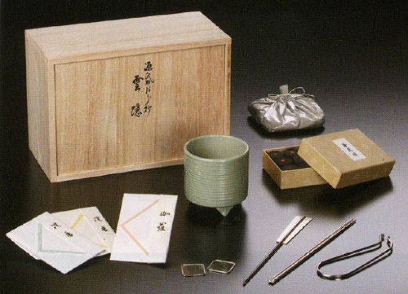 聞香セット 雲隠(京都松栄堂)-道具・灰・炭