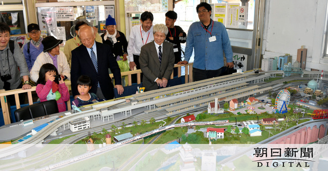 鉄道少年の夢詰まった巨大ジオラマ ローカル駅で再出発 [岐阜県]：朝日新聞