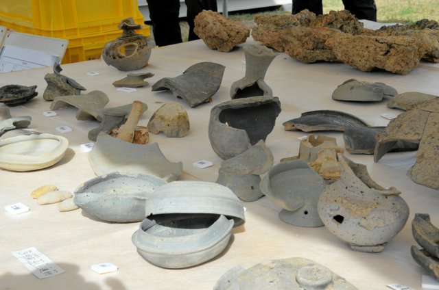 古墳時代の須恵器窯跡を発見 大津・沢組遺跡 窯詰めの状態も確認 [滋賀