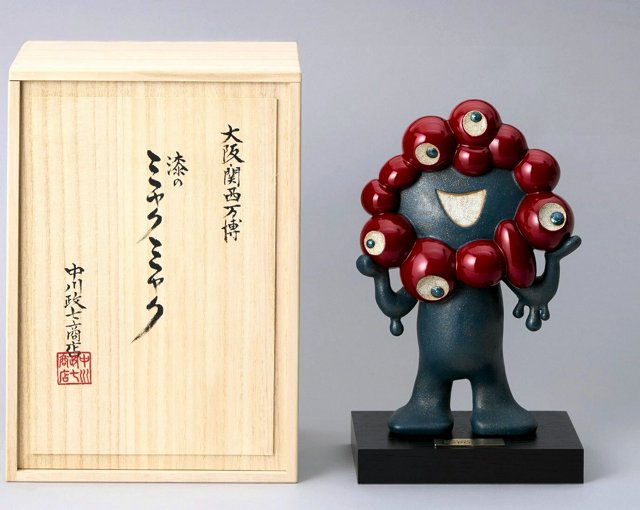 美術工芸の「ミャクミャク」大人気、1体165万円も 中川政七商店 [奈良