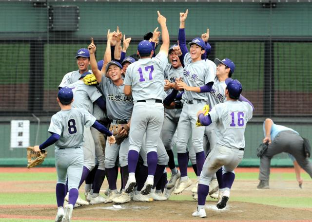 花巻東、3季連続の甲子園出場決める 岩手大会決勝で盛岡大付を破る