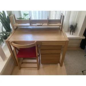 東京都 世田谷区にて 学習机 アクタス（小キズ、汚れ有）H720 W1100