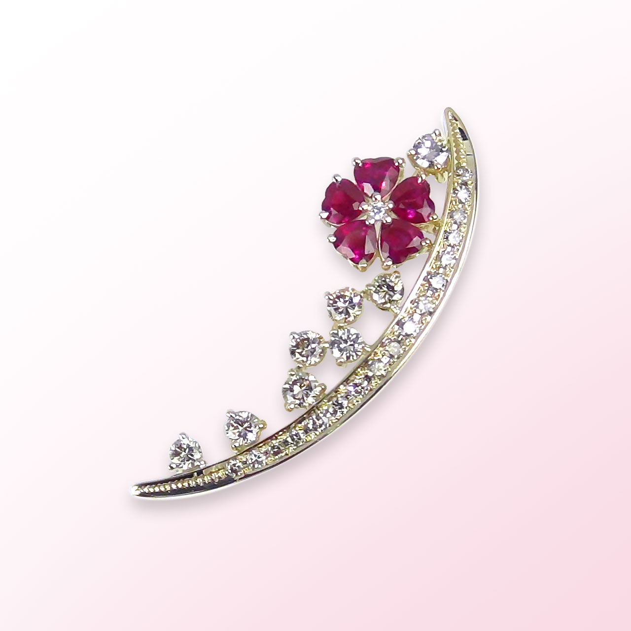 ハートカットルビーのブローチ | アトリエ・エヌツー ジュエリー日記