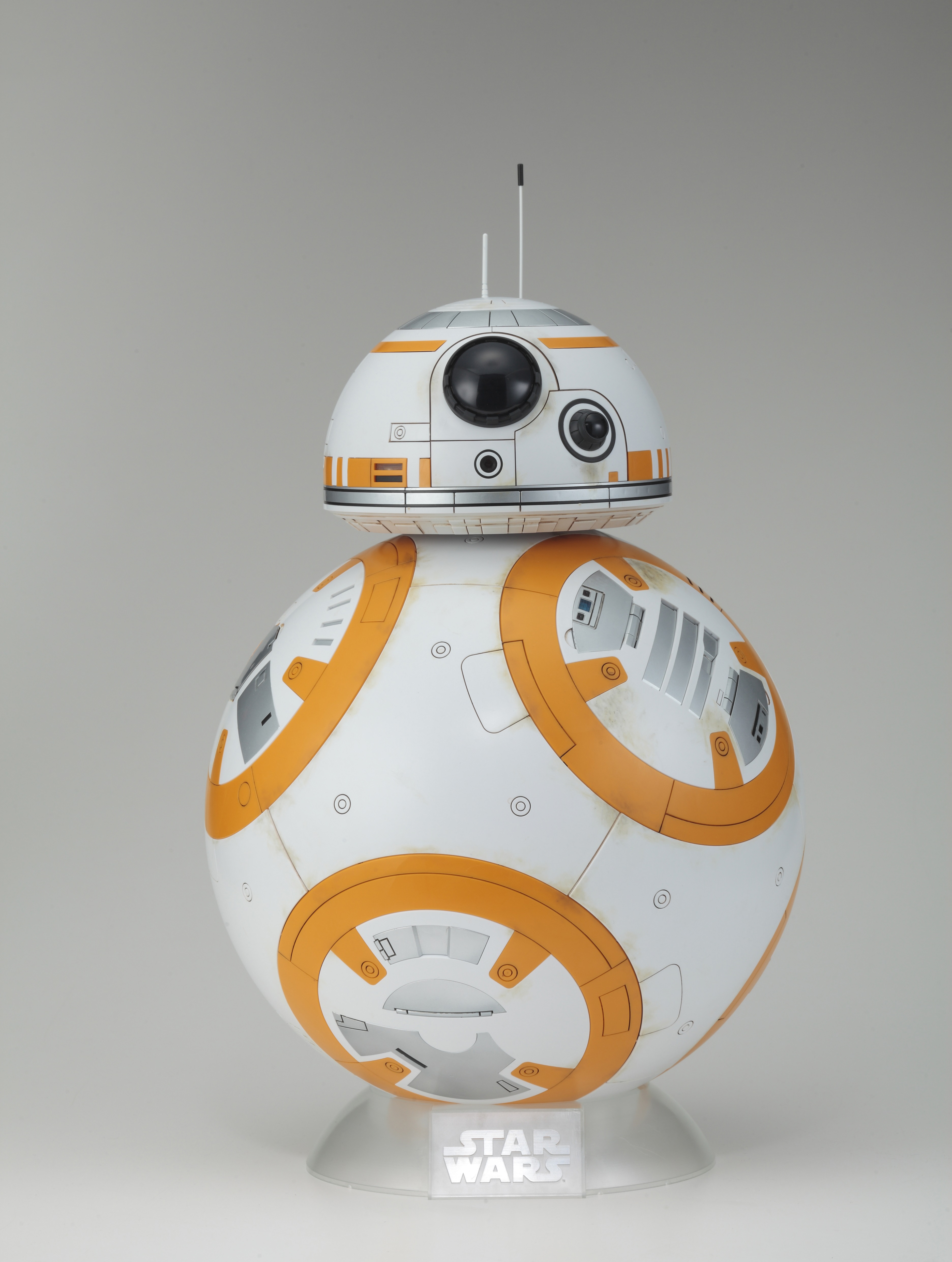 スター・ウォーズの「BB-8」を1/2サイズでプラモデル化 バンダイ新技術
