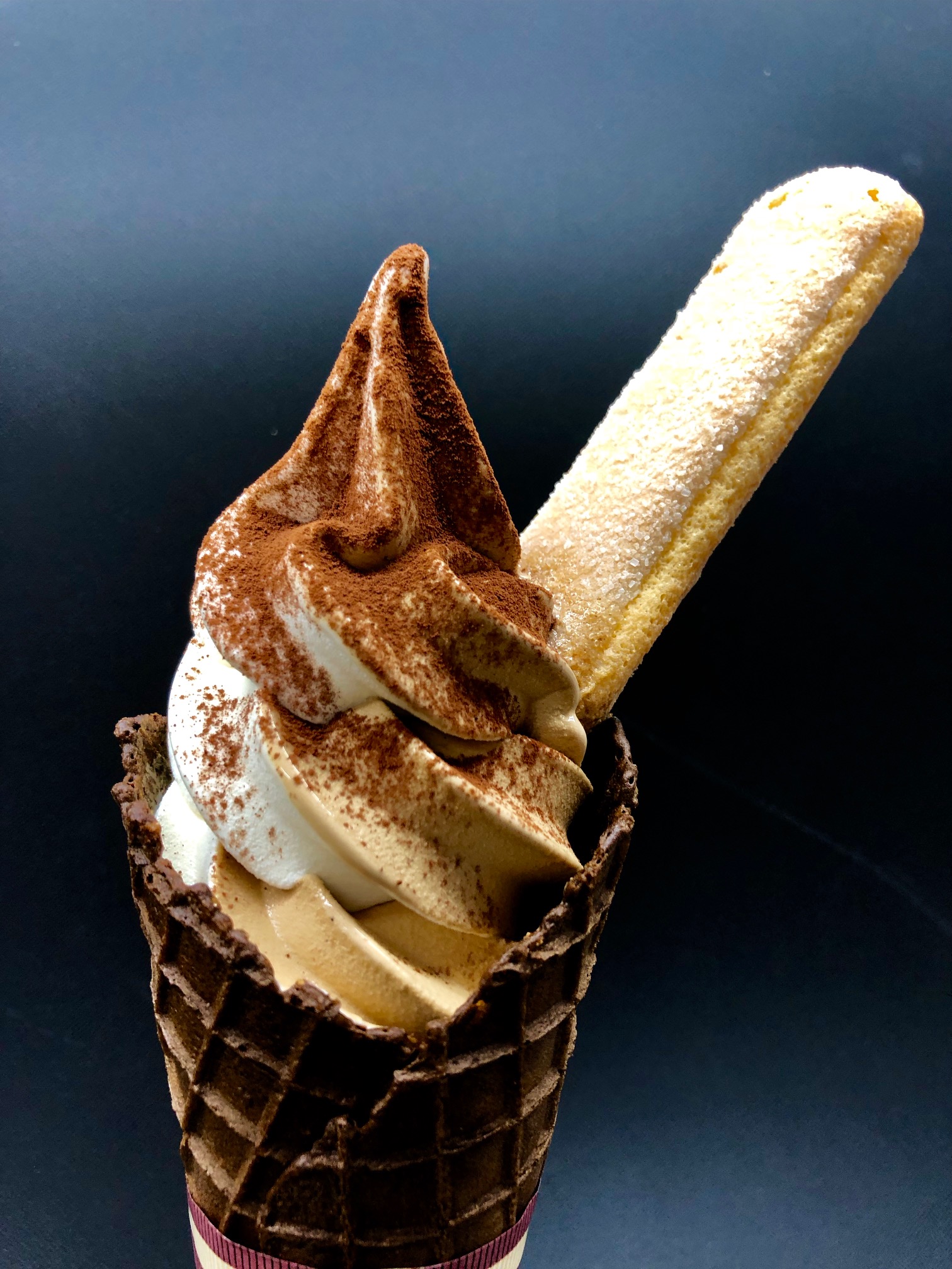 年に数日しか食べれない幻の「ティラミスソフトクリーム」登場 2/4～2