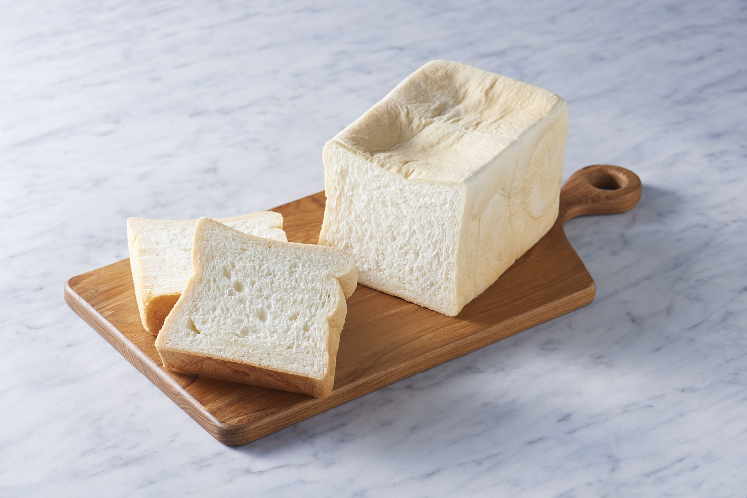 埼玉で売り切れ必死の“ふんわりもちもちの白い生食パン” 【埼玉縁結