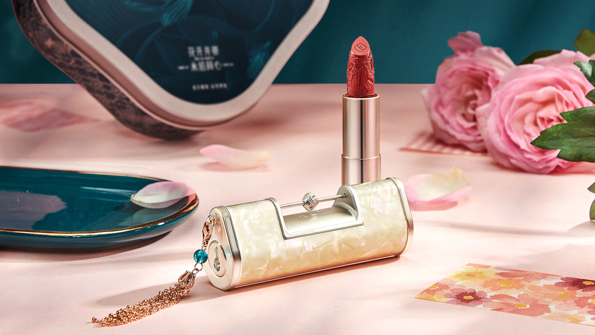 SNS上で話題の中国自然派コスメブランド「花西子」 「ツインフラワー