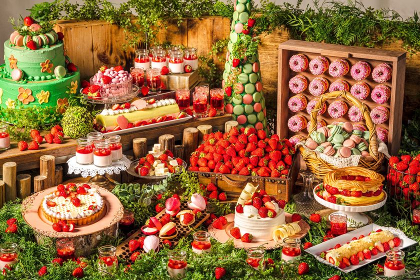 フレッシュ苺を心ゆくまで堪能！ “いちご食べ放題”がついた『XEX