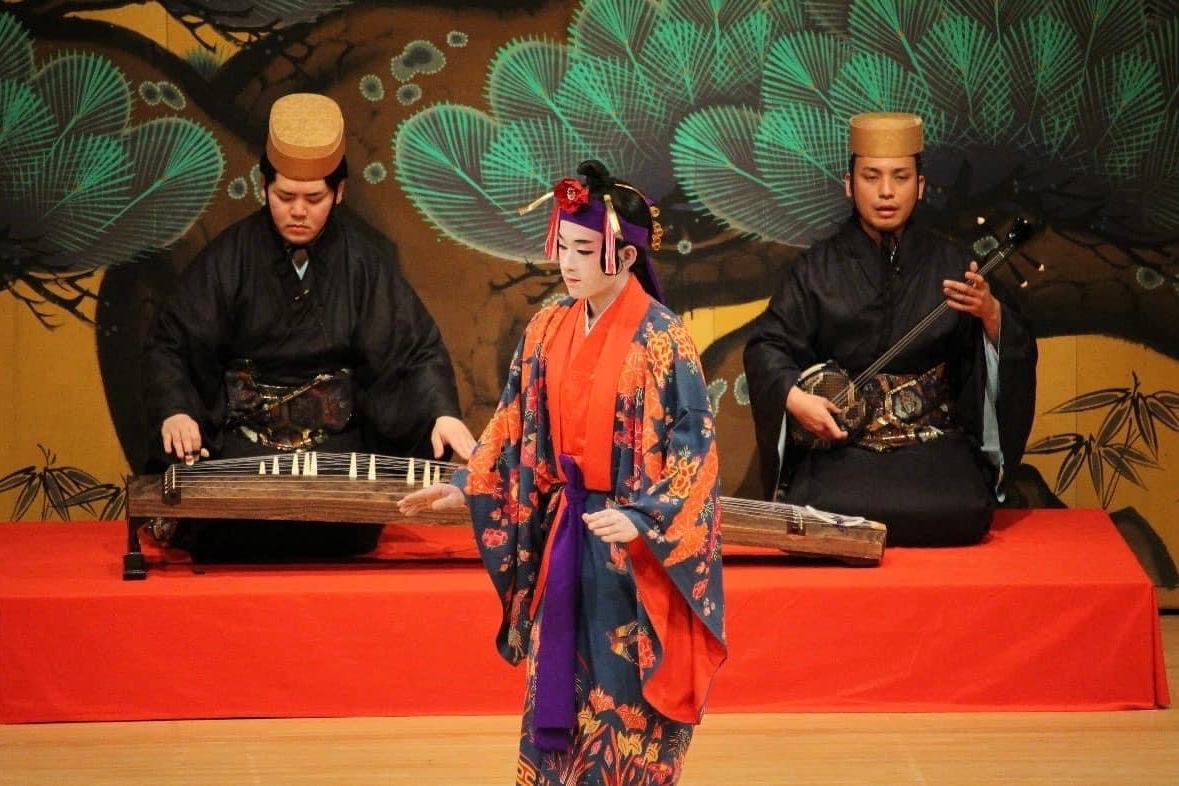 沖縄 郷土 古典芸能 組踊 全集 琉球 伝統 古典琉球舞踊の型と組踊五組