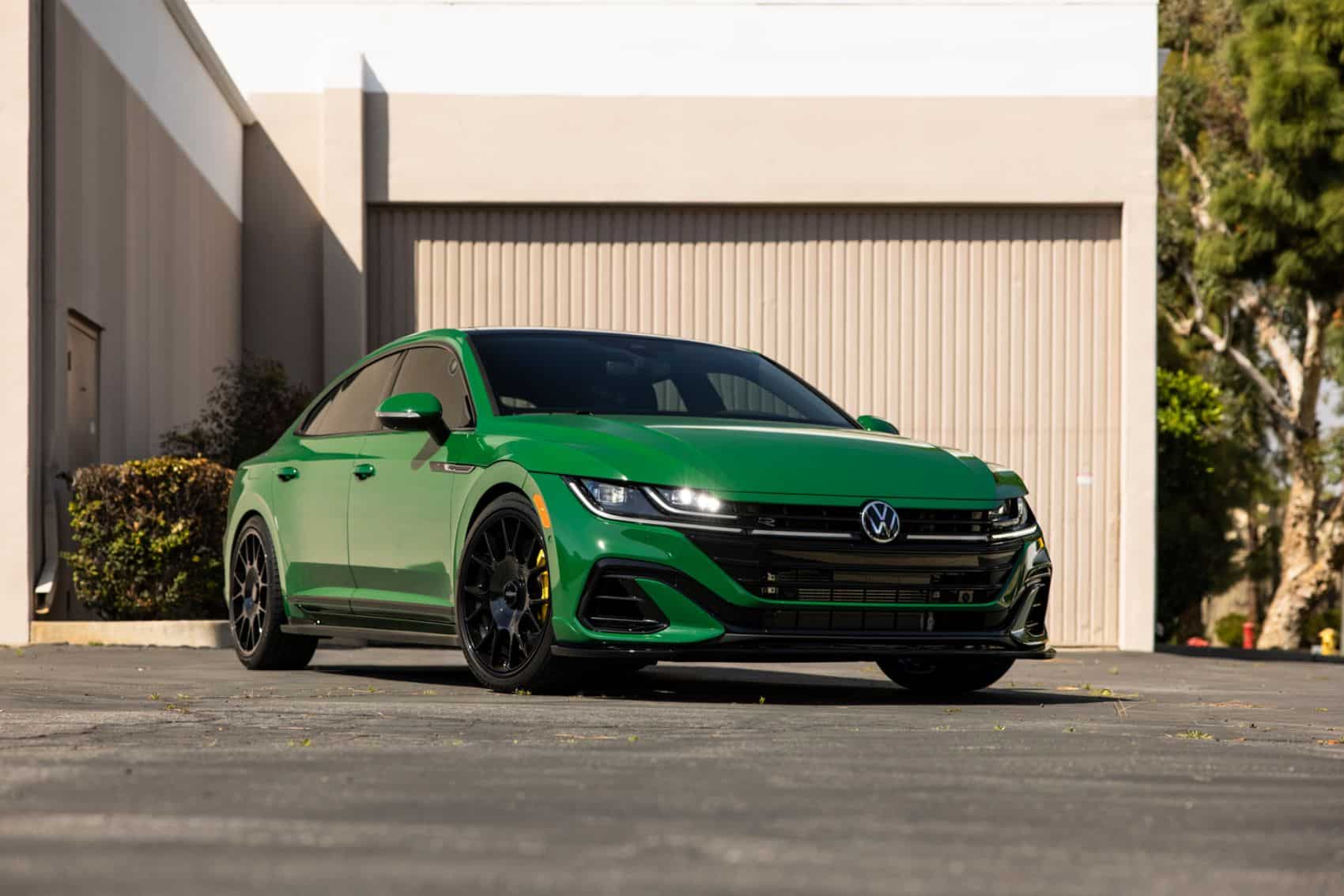 VW Arteon Big Sur Concept: The Green Car (Literally) Inspired by