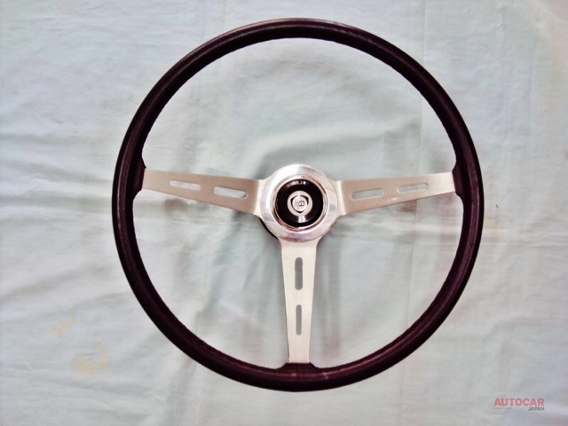 Ferreroウッド ステアリング希少？