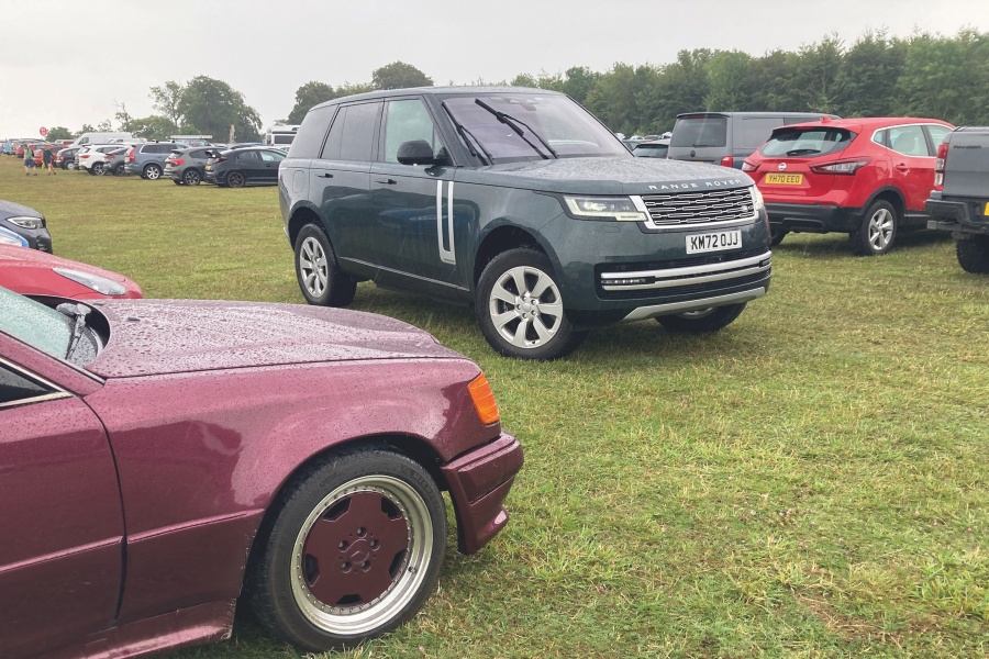 荷物になり得る駆動用バッテリー ランドローバー・レンジローバー 長期