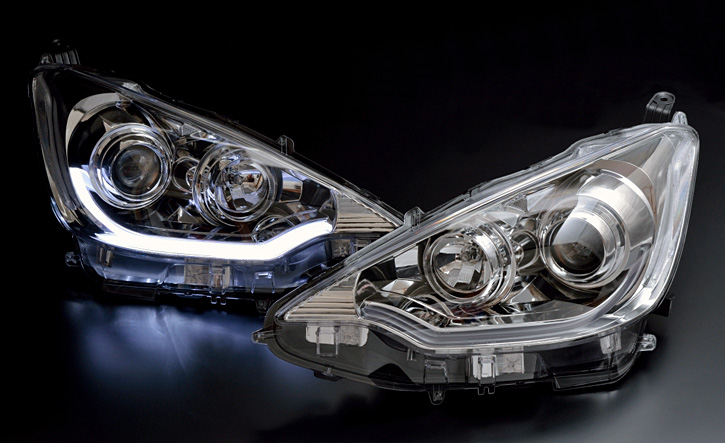 トヨタ アクア 中期 ハロゲン 左ヘッドライトASSY 52-291 中古 NHP10