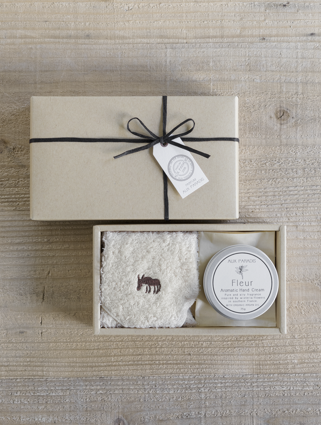 ハンドクリーム75g・ ハンカチSET| GIFT〔ギフト〕 | AUX PARADIS 公式