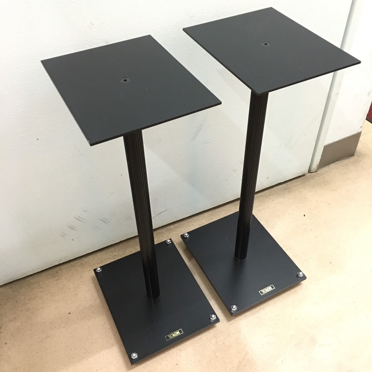 中古 TIGLON(ティグロン) スピーカースタンド TIS-60J ペア入荷致し