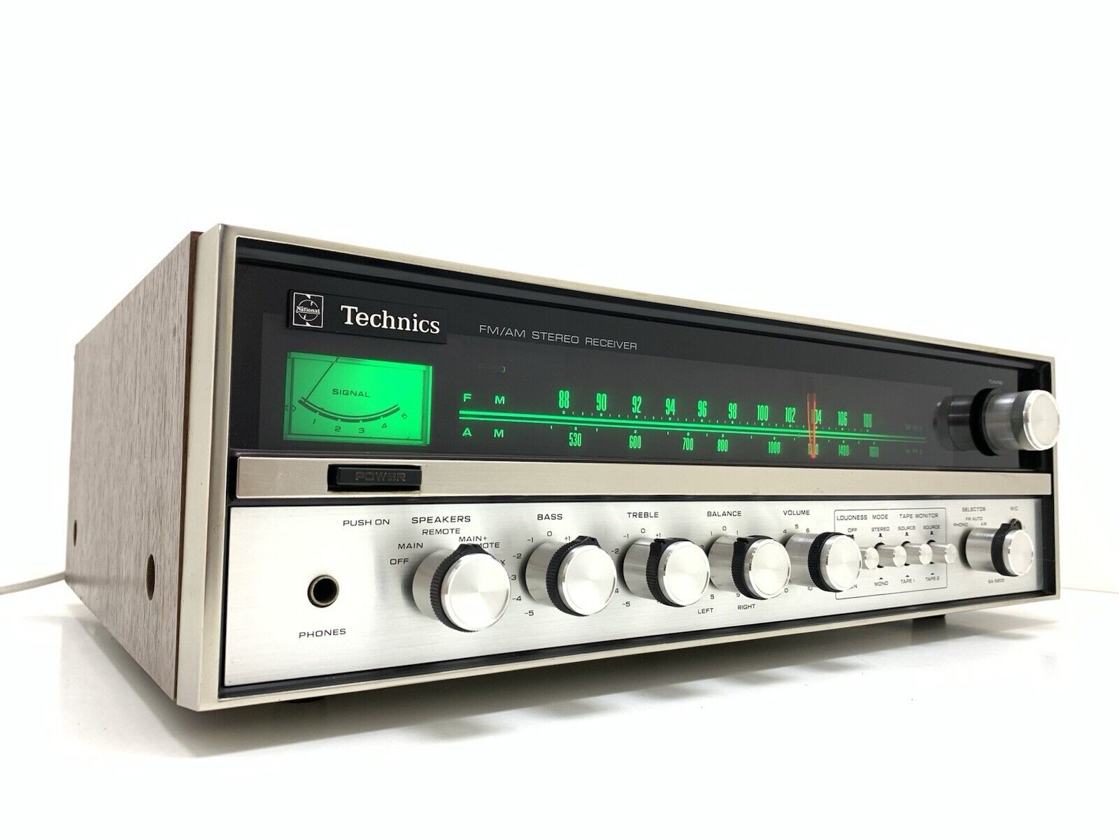 TECHNICS SA 5200 AM/FM Stereo Receiver 2X14Watts RMS Vintage 1973