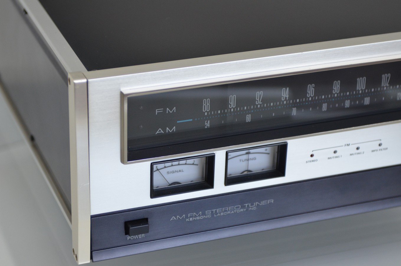 ACCUPHASE T100
