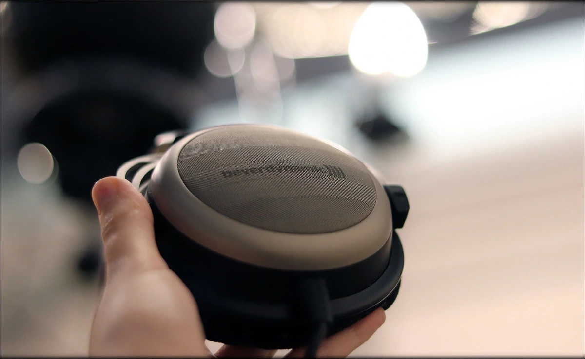 Beyerdynamic T1 1st Generation - Spicy Headphone Experience