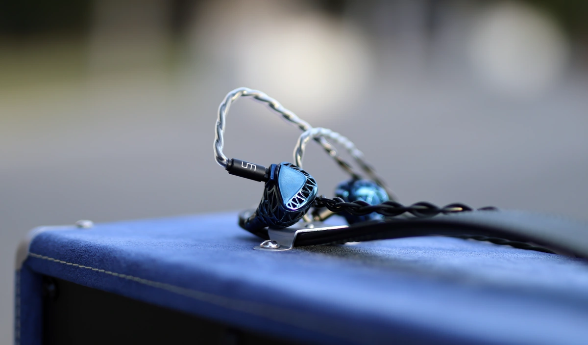 Unique Melody Maven PRO IEMS - Most Beautiful Music Note