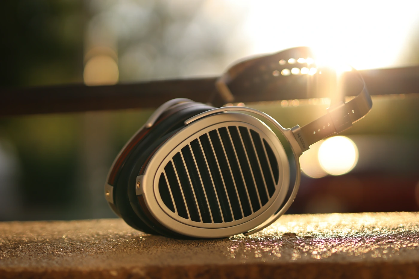 HIFIMAN HE1000SE - The Original Stealth-Nano Music Wonder