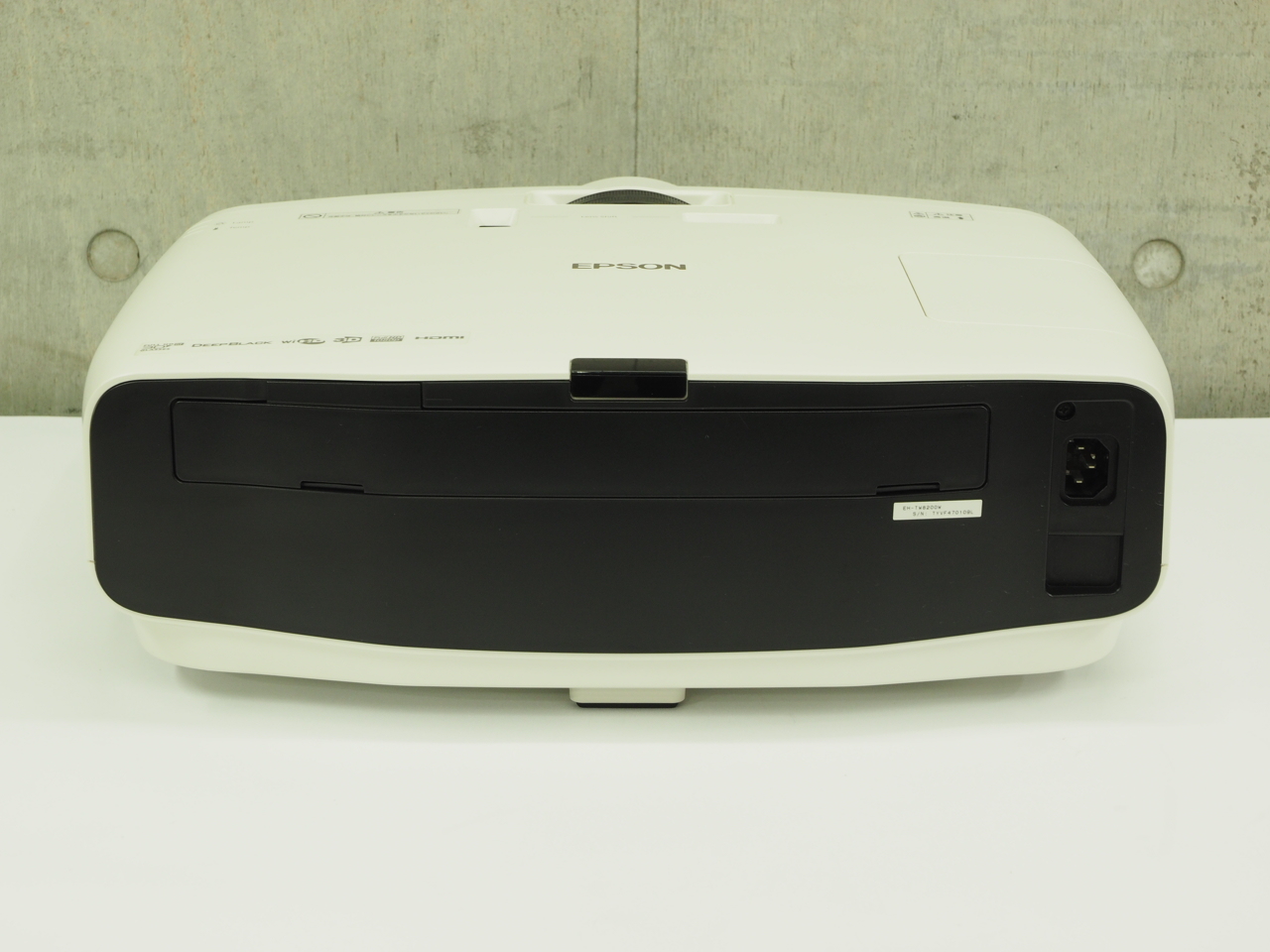 アバックWEB-SHOP / 【中古】EPSON EH-TW8200W【コード01-13191】液晶