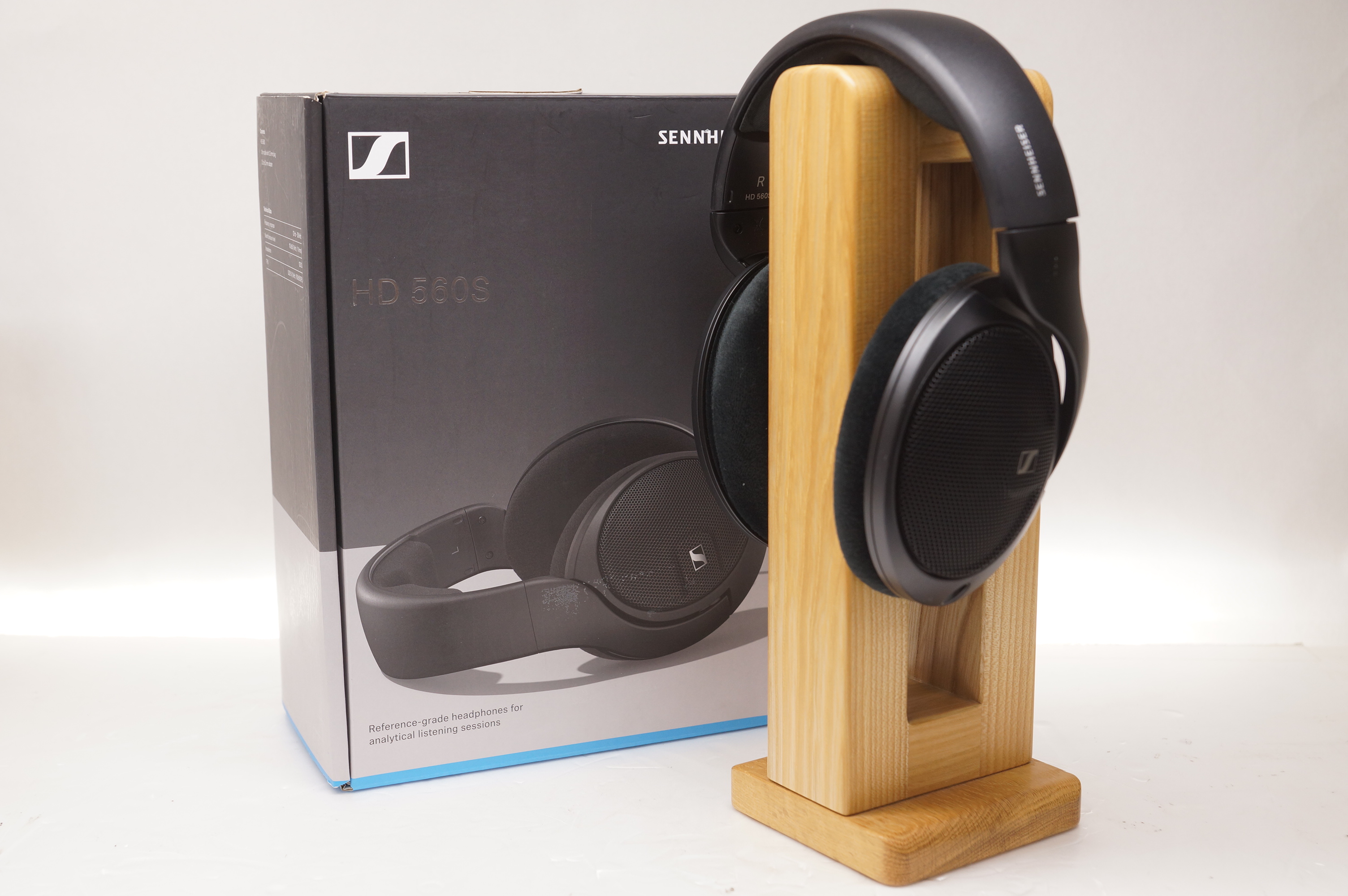 アバックWEB-SHOP / 【中古】SENNHEISER HD560S【コード01-11968