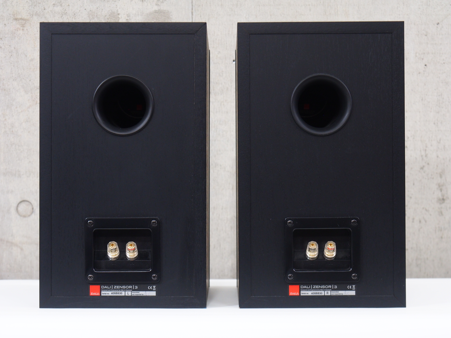 DALI ZENSOR 3 ブックシェルフ型スピーカー DALI、新ブックシェルフ