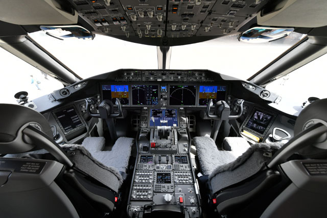 ANA、787-10公開 胴体最長の787、新シートで東南アジア路線に