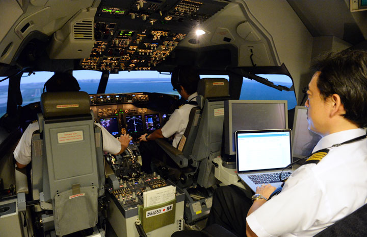 パイロットも“千本ノック”から“データ戦”へ JALが国内初の訓練体系化