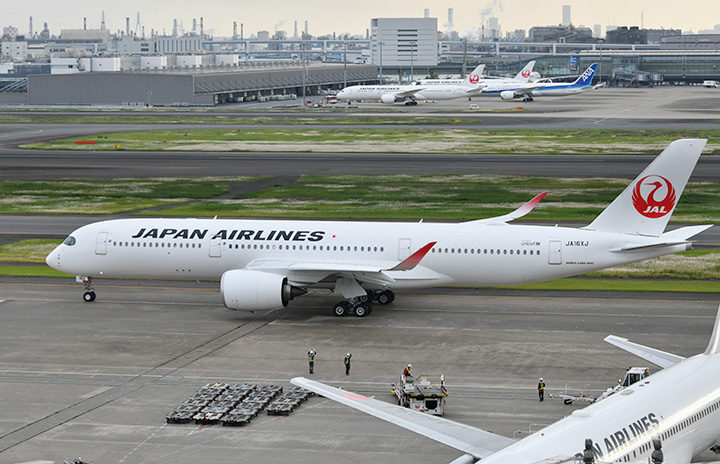 JAL、16機目のA350就航 391席仕様で那覇行き、国内線への投入一段落