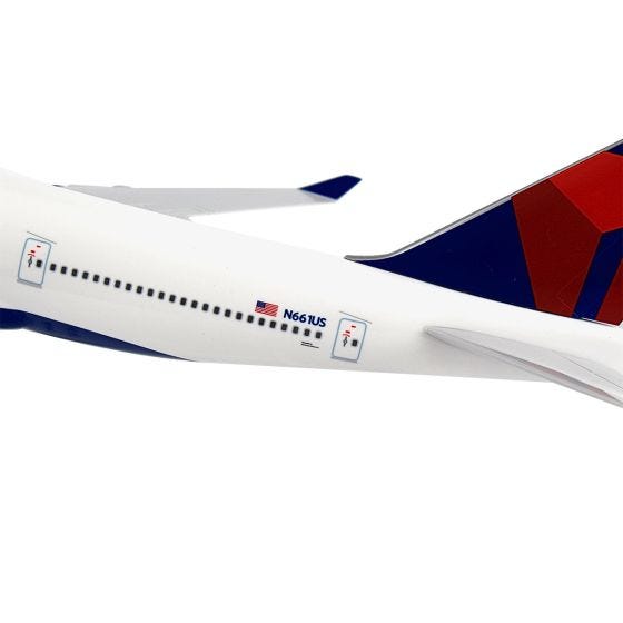 Delta Airlines Boeing 747-400 Model
