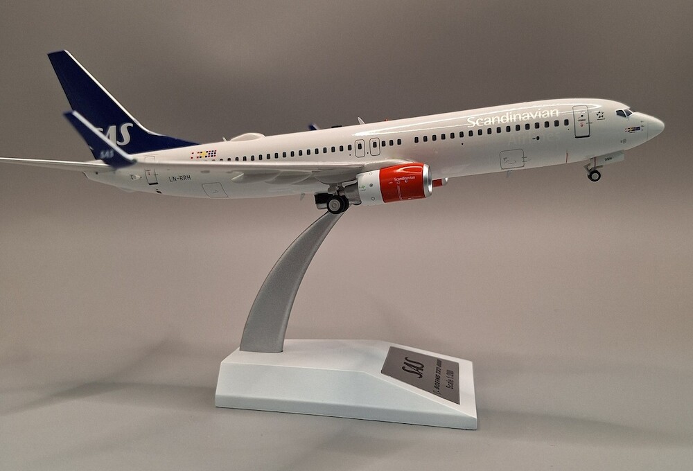 J Fox Models JF-737-8-045 Boeing 737-800 SAS Scandinavian Airline
