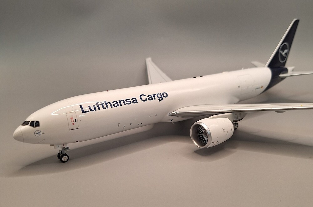 J Fox Models JF-777-2-008 Boeing 777F Lufthansa Cargo D-ALFJ