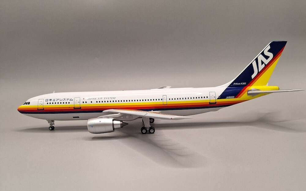 J Fox Models JF-A300-004 Airbus A300-B4-2C Japan Air System JA826