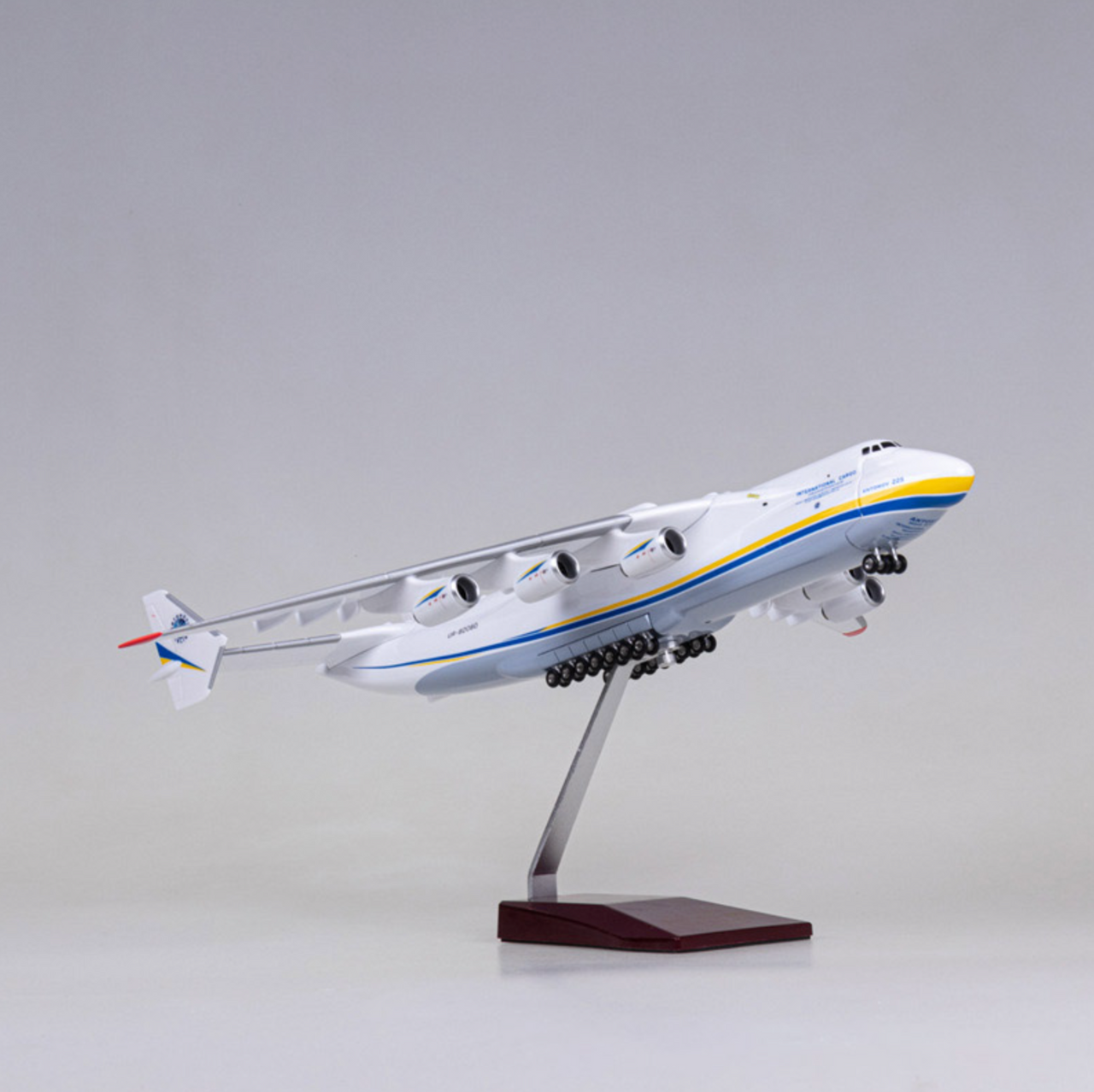 NEW!! Antonov Ukraine An-225 (AN225) 1/200 Scale Airplane Model