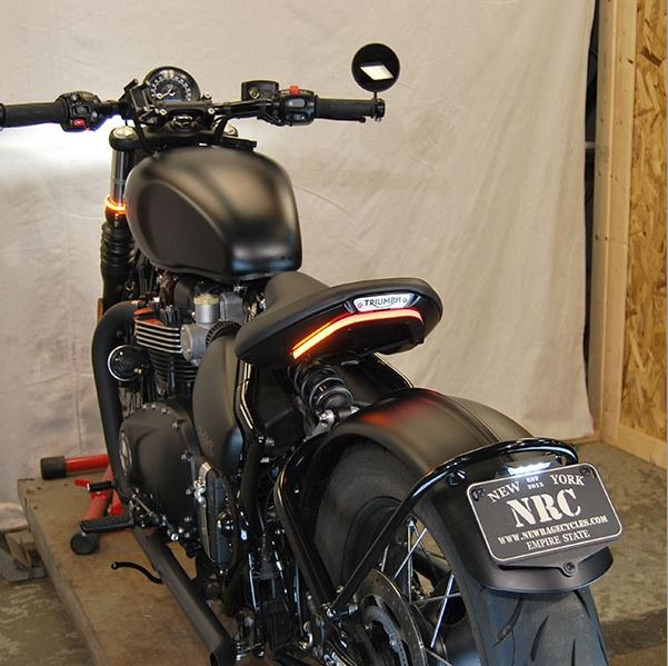 NRC製 Bonnevill Bobber 用ウインカー内蔵フェンダーレス｜AxxL
