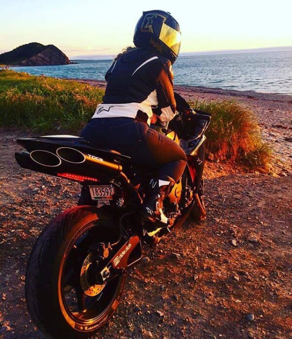 TOCE製目立ち度抜群なYZF-R1(09-14)用スラッシュアルミマフラー｜AxxL