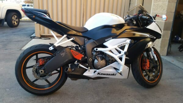 ZX-6R (13-22) デザインが美しいIMPAKTECH製 サブケージ｜AxxL