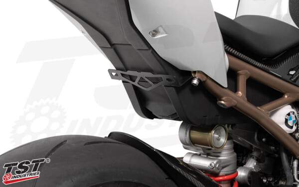 S1000RR (19-22) ローマウント フェンダーレスフル キット！｜AxxL