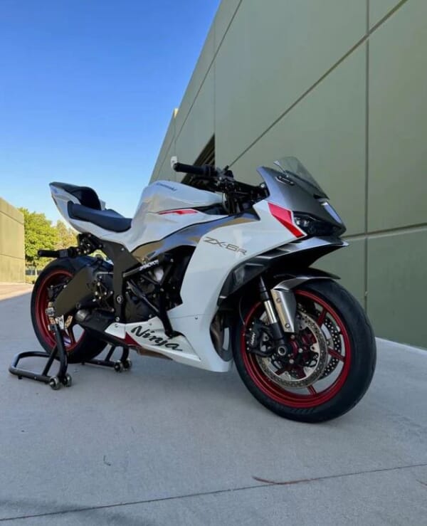 ZX-6R (24) デザインが美しい IMPAKTECH製 スタントケージ｜AxxL