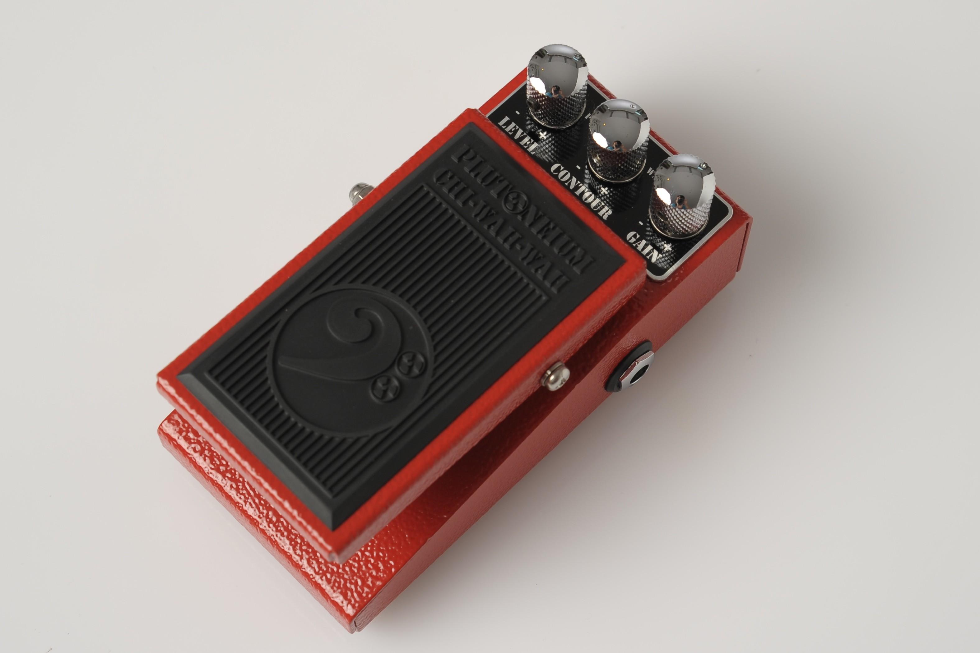 Plutoneium Chi-Wah-Wah Bass | Axe And You Shall Receive