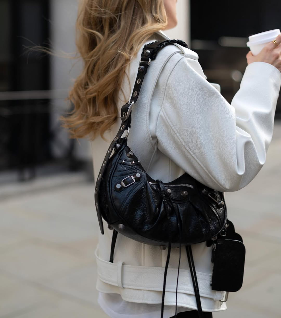 人気再燃中！BALENCIAGA（バレンシアガ）でY2Kファッションを