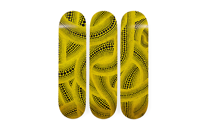 MoMA Design Storeから草間彌生の水玉模様モチーフのスケートボードが