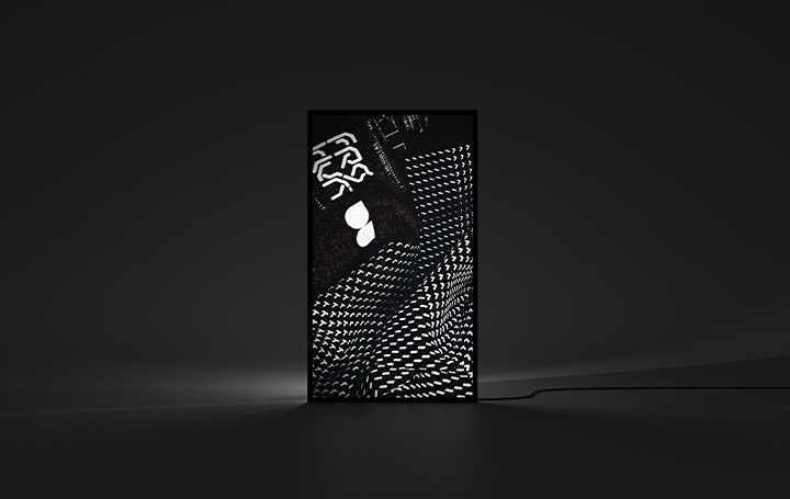 デジタルアート作品をカジュアルに創って飾る アートフレーム「Mono X7