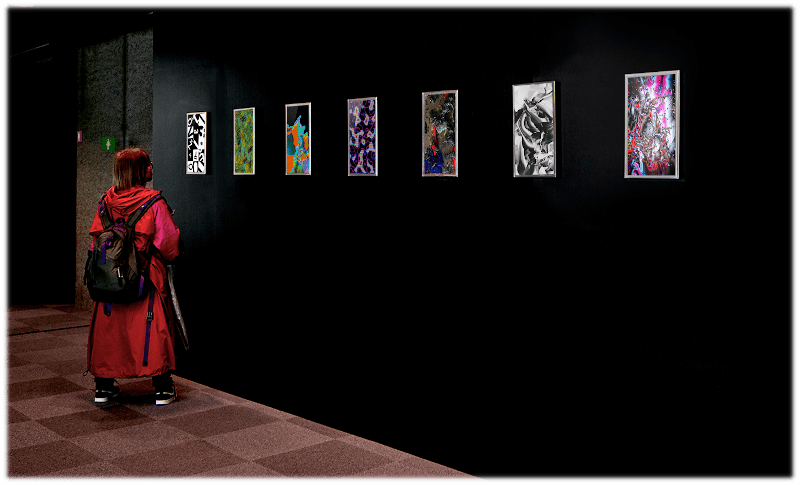 デジタルアート作品をカジュアルに創って飾る アートフレーム「Mono X7